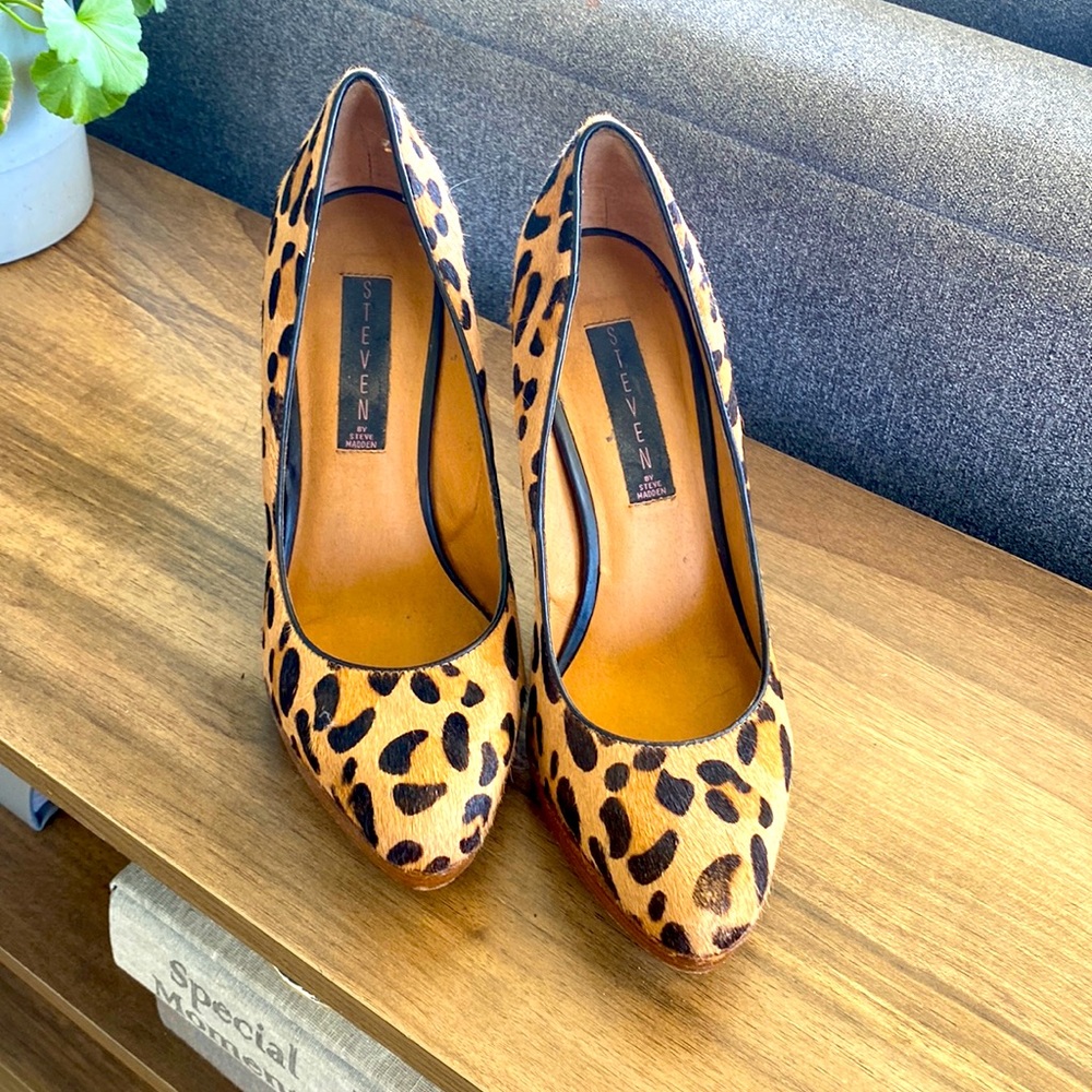 Steve Madden leopard print heels, size 8.5